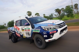 HILUX AXCR2016